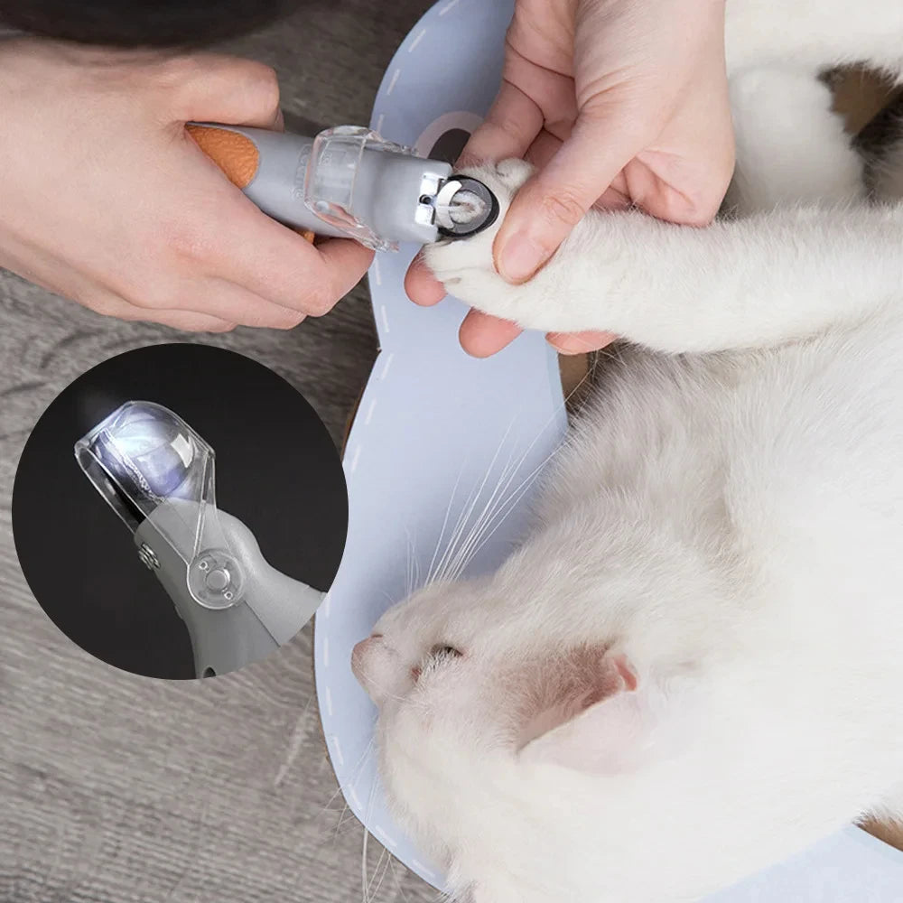 Oscar Paw LED Nail Clippers for Cats & Dogs – Safe Precision Trimming